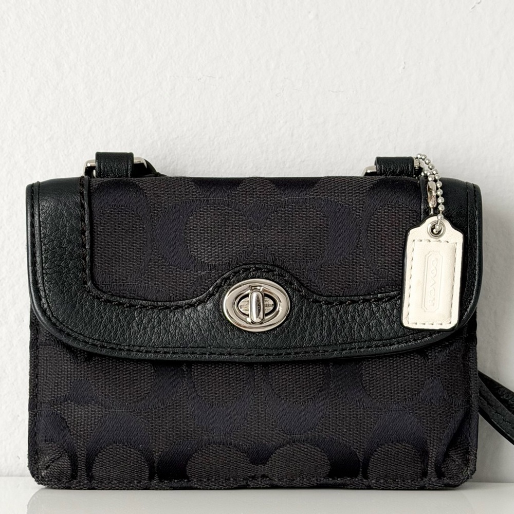 Vintage Coach Signature Turn-lock Wallet Crossbody - Picture 14 of 14